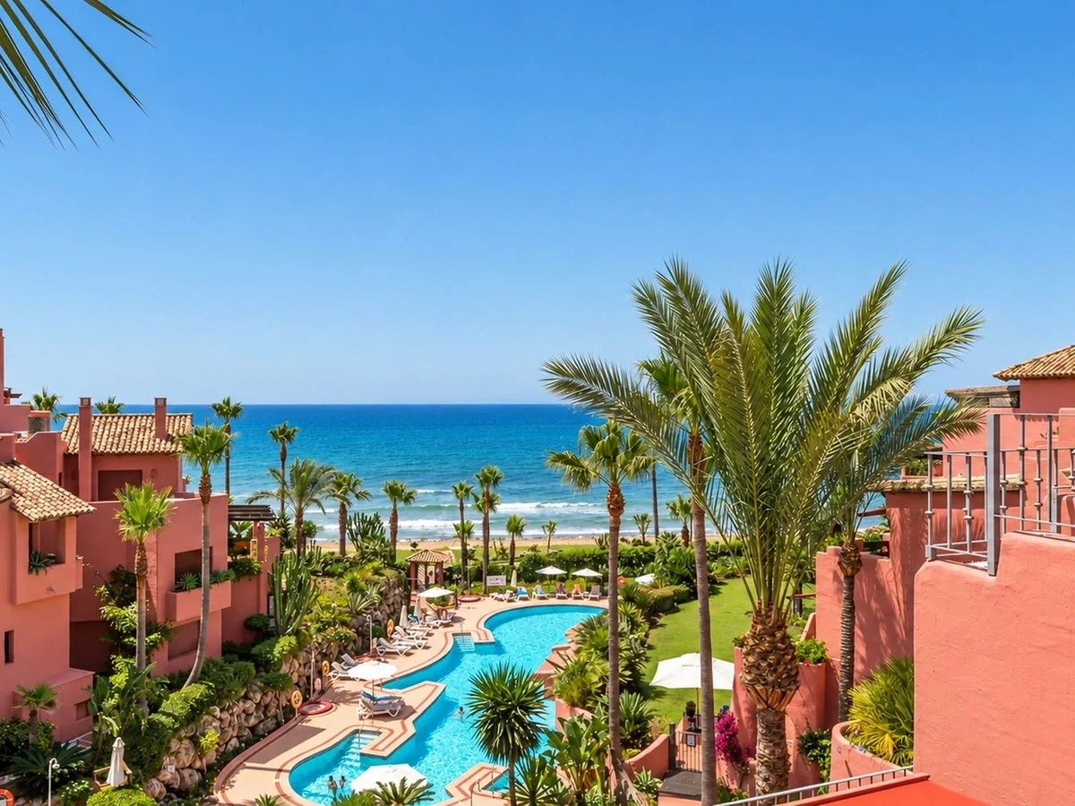 1 - vente appartement pieds dans l'eau estepona - costa del sol andalousie espagne