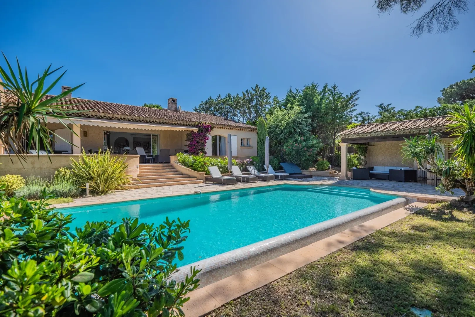 1 - affitto vacanze casa gassin var francia