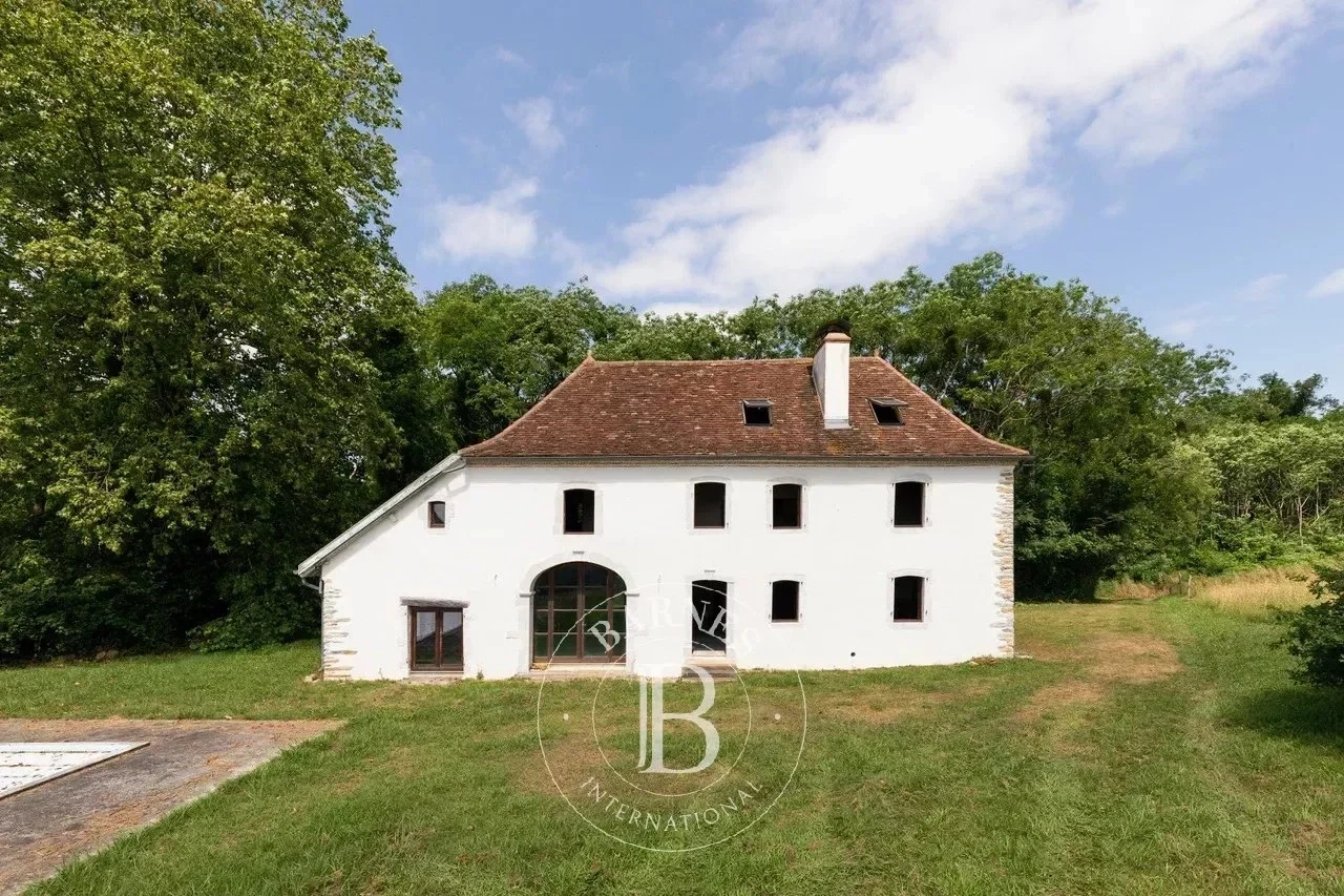 2 - estate for sale in sauveterre-de-béarn pyrénées-atlantiques - côte basque france