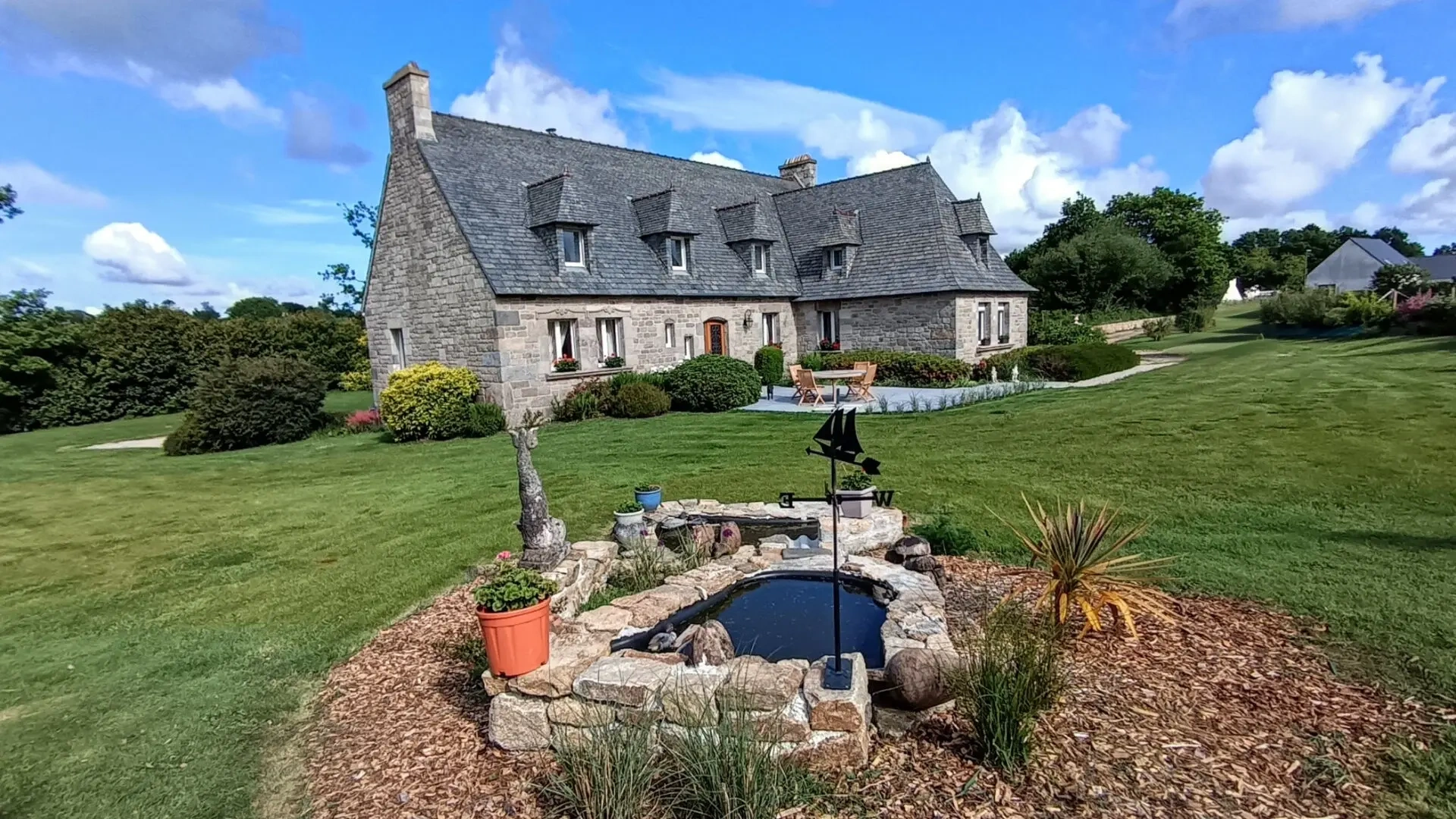 2 - house for sale in landivisiau finistère - bretagne france