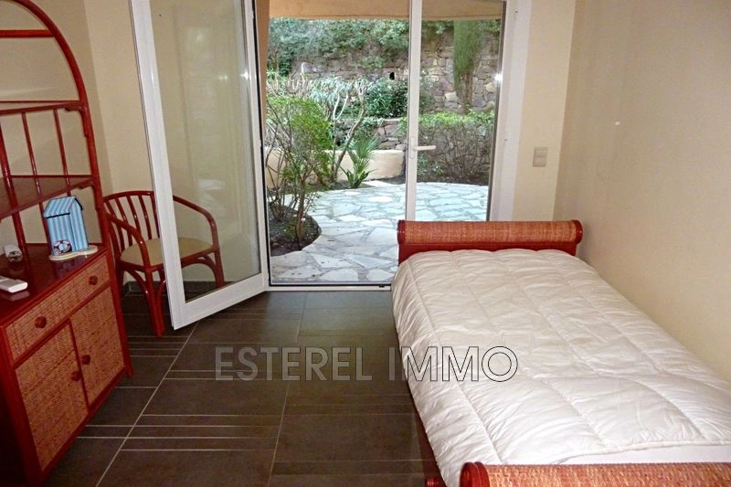 1 - sea view apartment for vacation rentals in théoule-sur-mer alpes-maritimes france