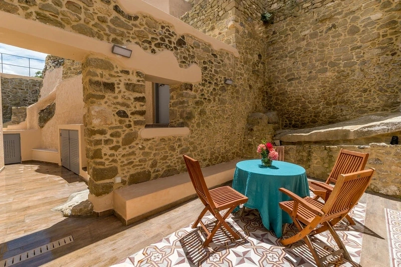 2 - vendita casa siteía creta grecia