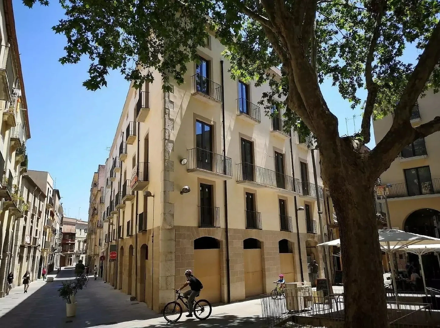 1 - продажа здание figueres каталония испания