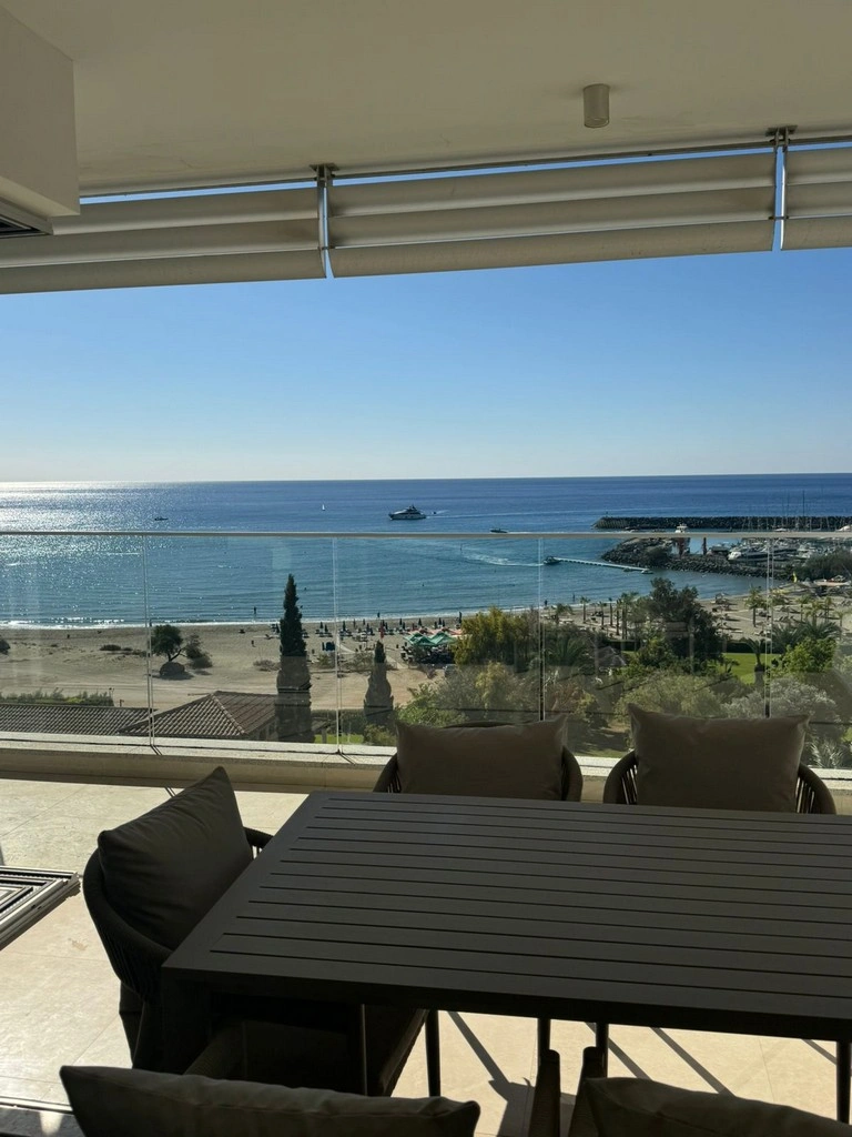 1 - venta apartamento frente al mar pyrgos limassol chipre