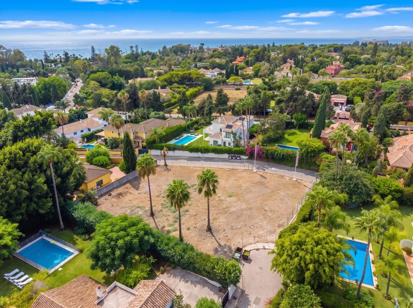2 - venta terreno a pie de playa san pedro de alcántara andalucía españa