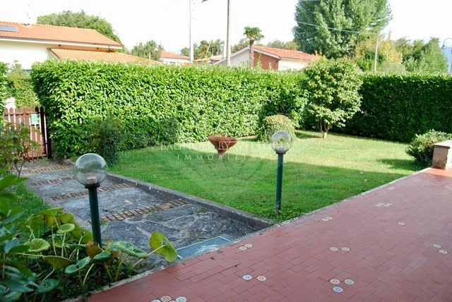 2 - venta apartamento a pie de playa pietrasanta toscana italia