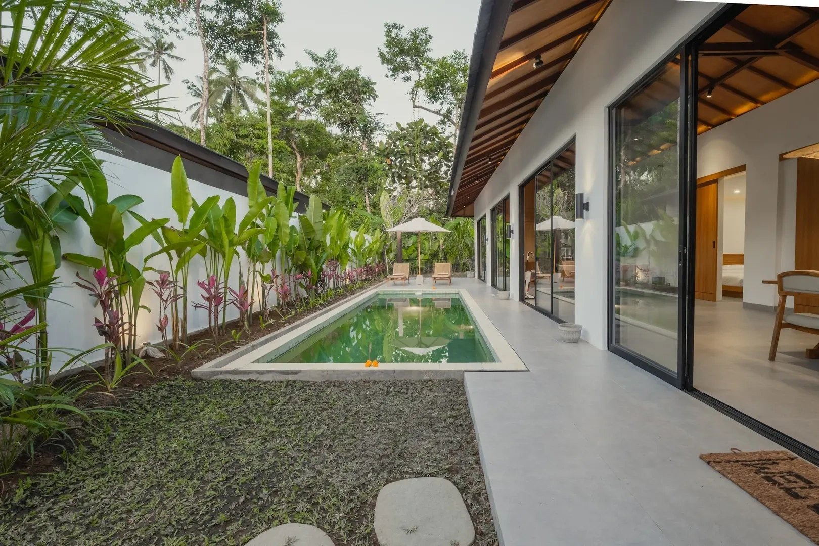 1 - продажа villa gianyar bali индонезия