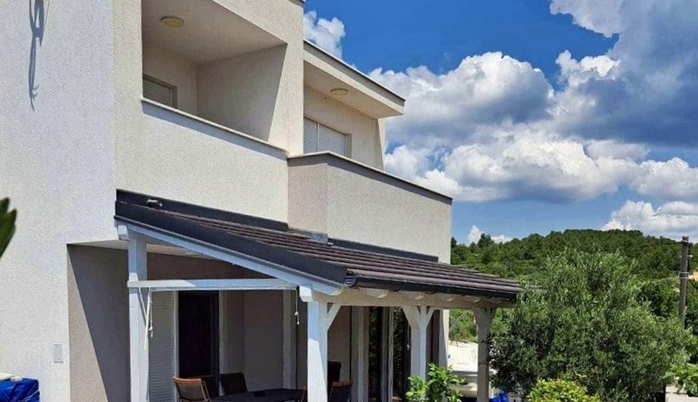 1 - vendita appartamento vista mare tisno sebenico-knin croazia