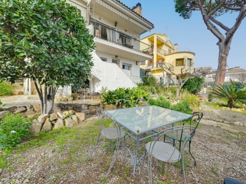2 - venta casa calonge cataluña españa