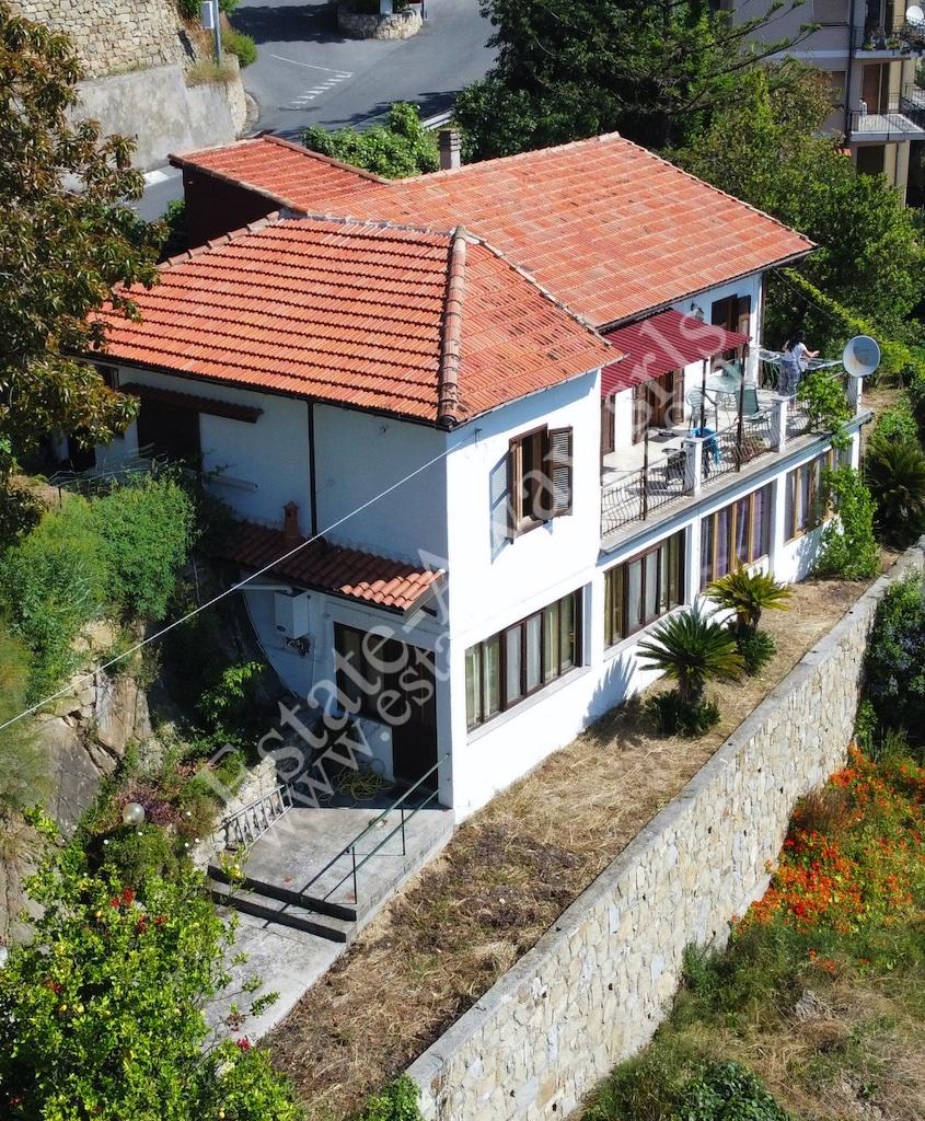2 - venta casa vista al mar vallebona liguria italia