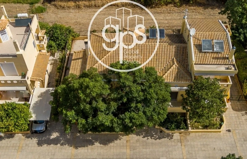 2 - beach walk house for sale in loutráki peloponnese greece