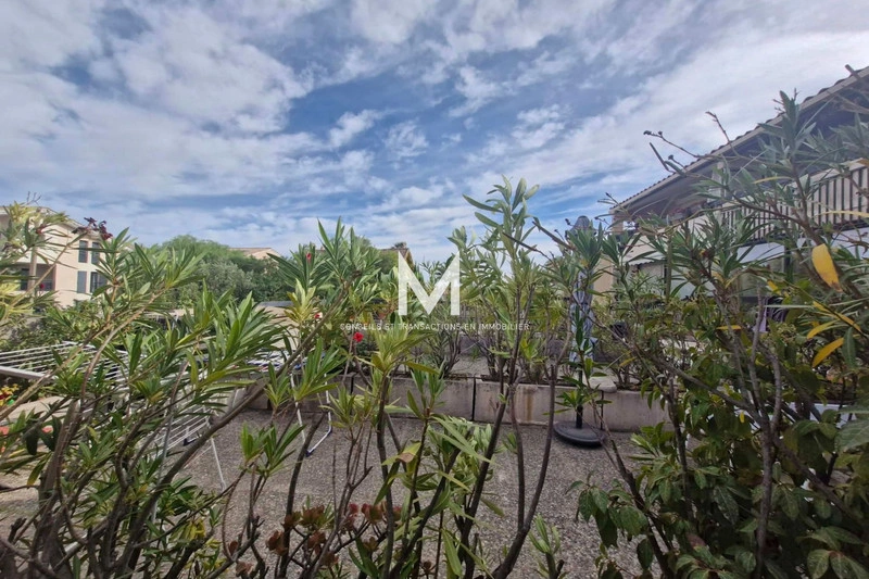 2 - sea view apartment for sale in sainte-maxime var france