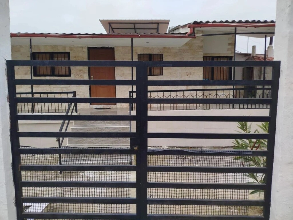 2 - vente maison plage à pied néa michanióna macédoine centrale grèce
