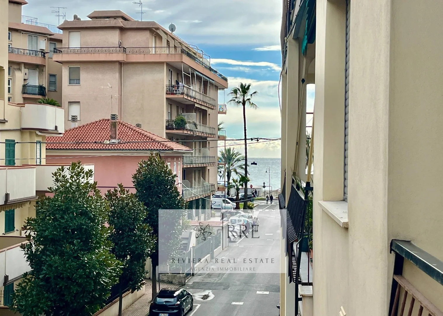 2 - sea view apartment for sale in albenga liguria italy