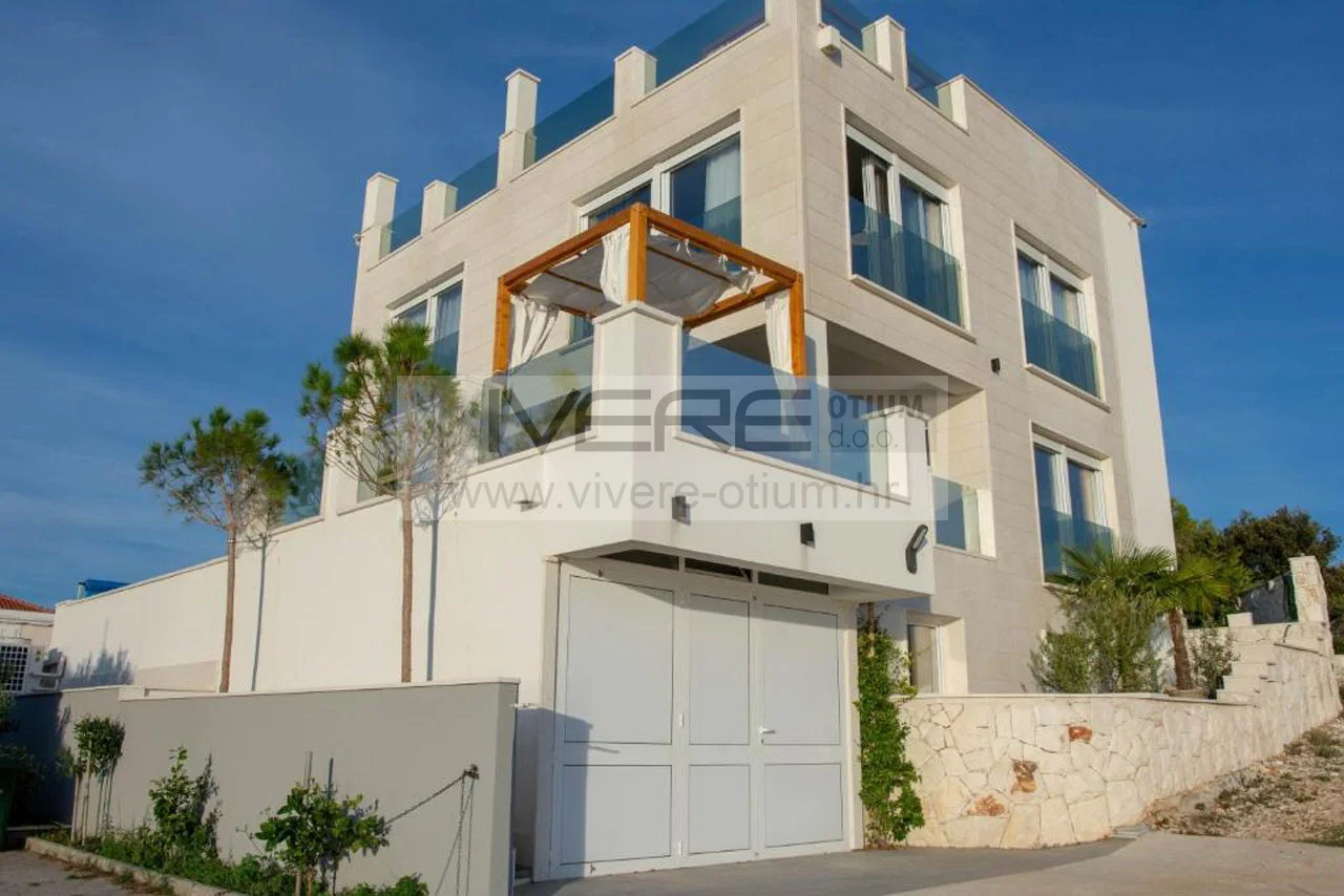 2 - venta casa vista al mar ražanj šibenik-knin croacia