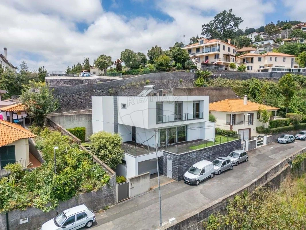 2 - verkoop huis uitzicht op zee funchal madeira portugal