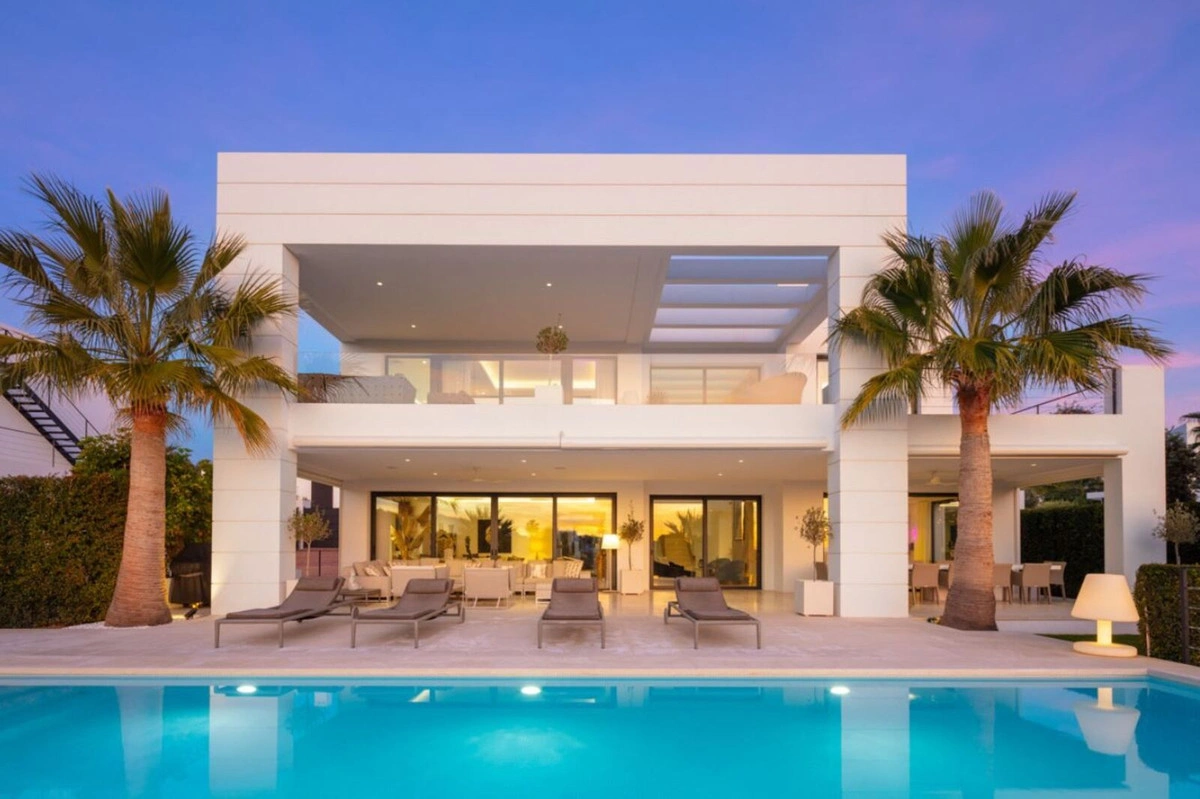 1 - sea view villa for sale in nueva andalucia andalusia spain