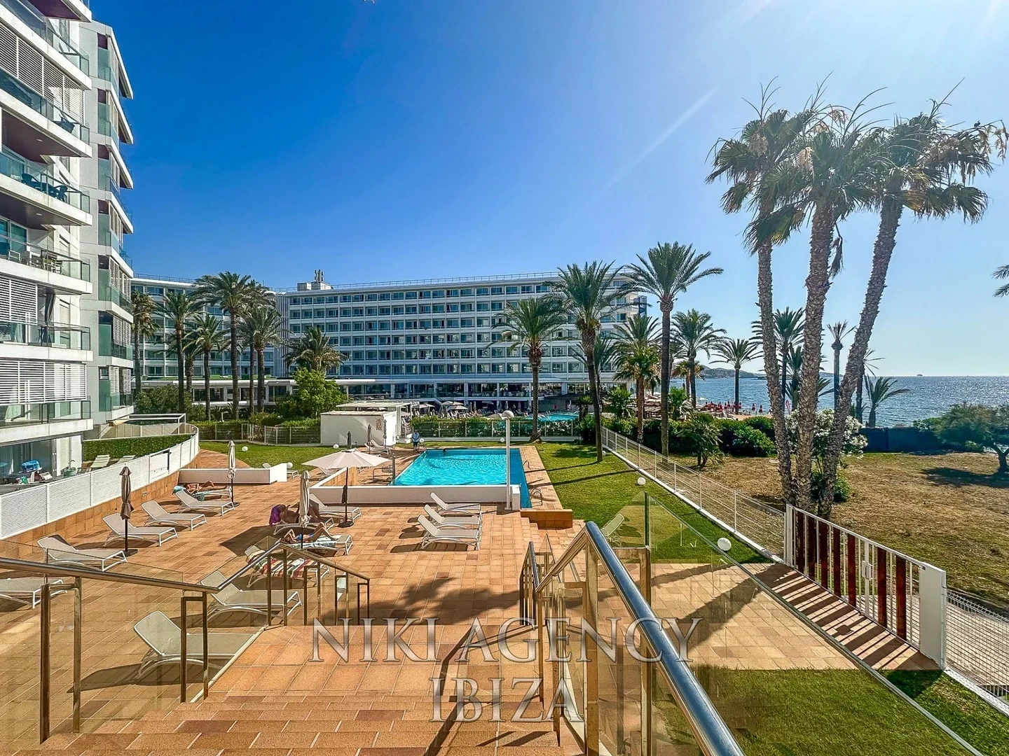 2 - verkauf wohnung direkt am wasser sant josep de sa talaia ibiza - balearen spanien