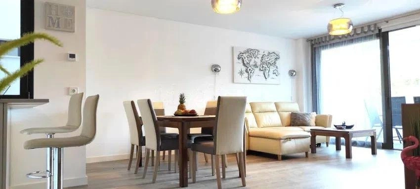 Wohnung mit Pool