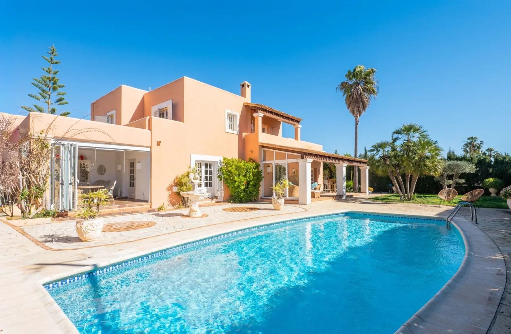 Casa con piscina