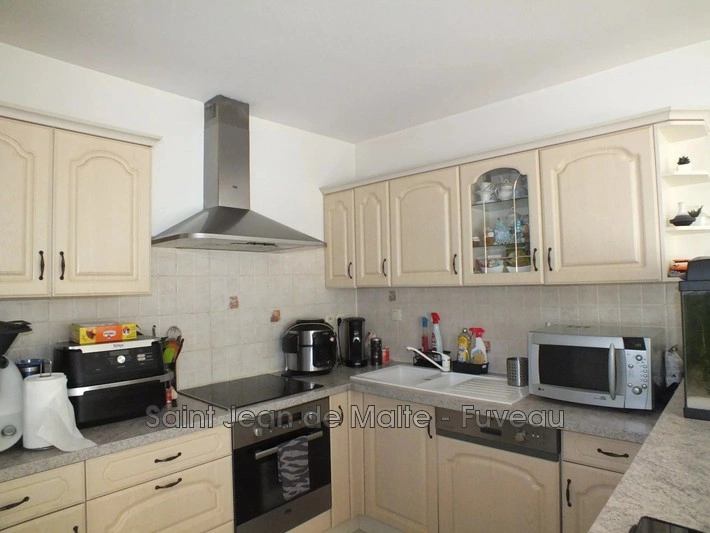 2 - verkauf wohnung fuveau bouches-du-rhône frankreich
