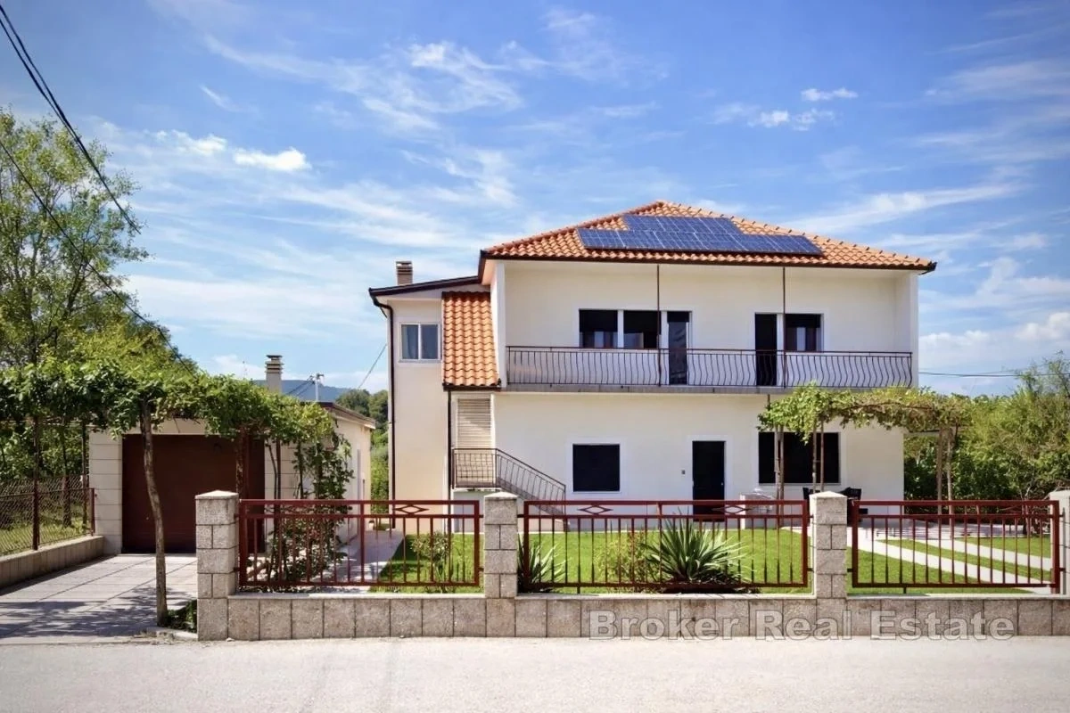 5 bedroom house
