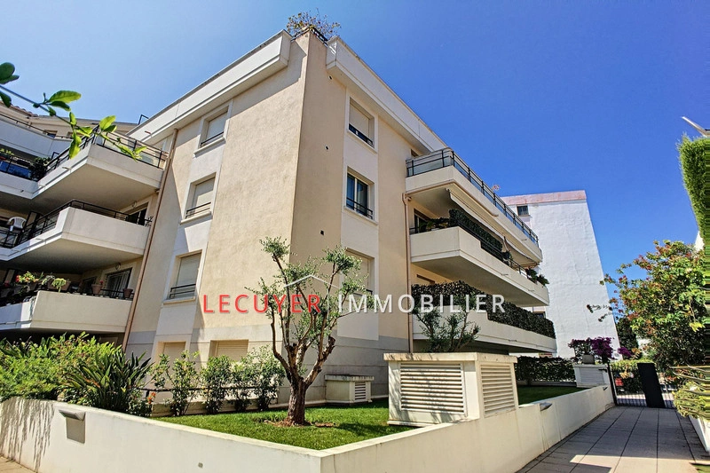 2 - apartment for sale in golfe juan alpes-maritimes france