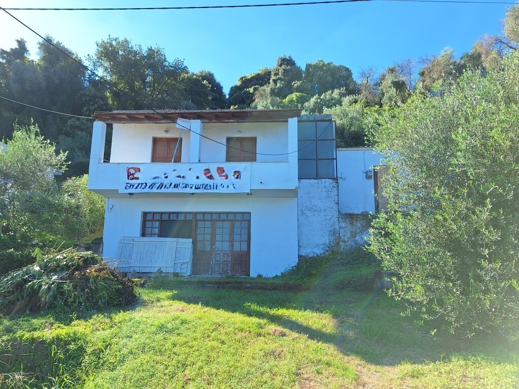 2 - waterfront house for sale in mesongí ionian islands greece