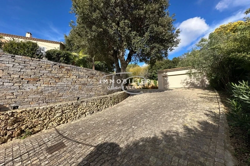2 - sea view house for sale in la croix-valmer var france