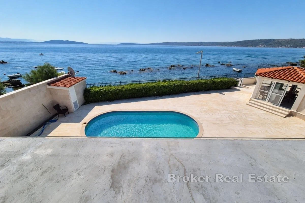 1 - vendita casa fronte mare kaštela spalatino-dalmata croazia