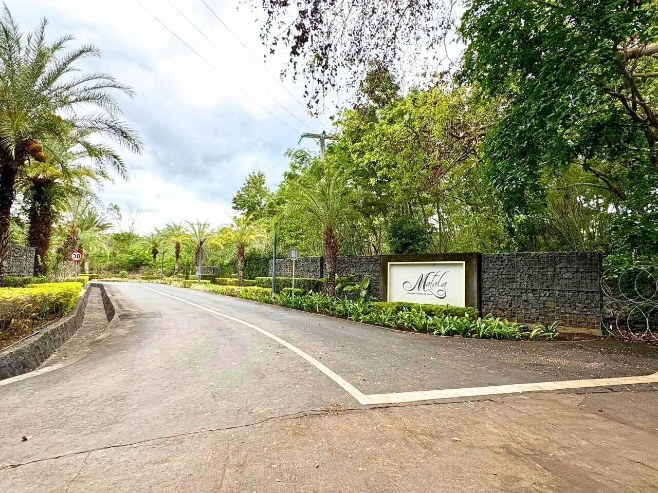 1 - venta terreno grande rivière noire rivière noire mauricio