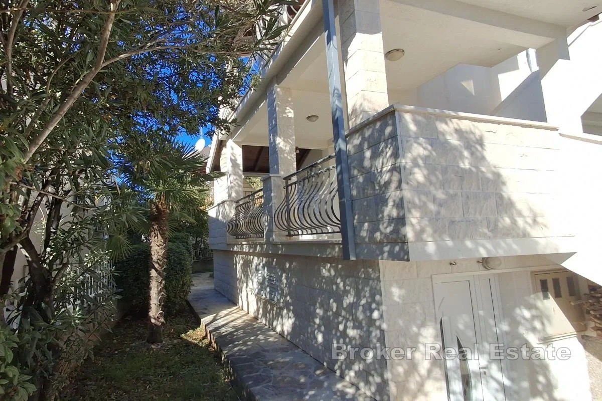2 - venta casa vista al mar rogoznica šibenik-knin croacia