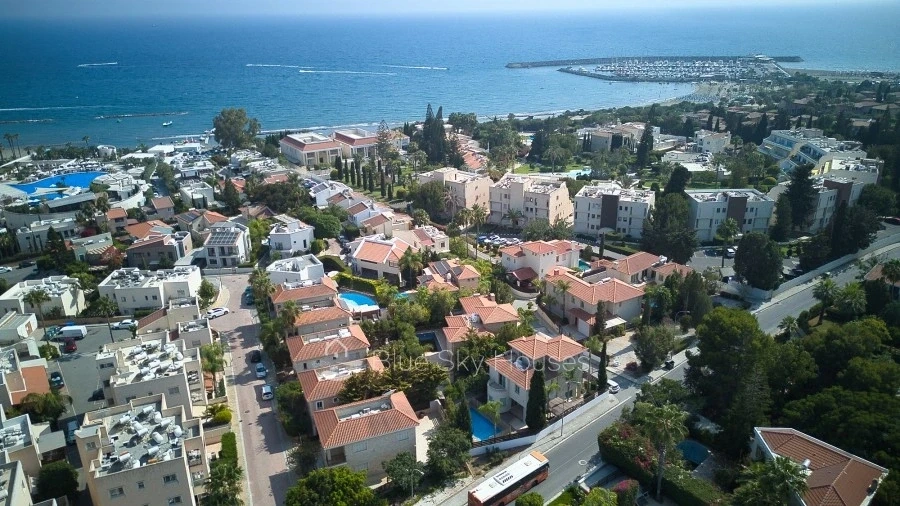 1 - venda villa limassol limassol chipre
