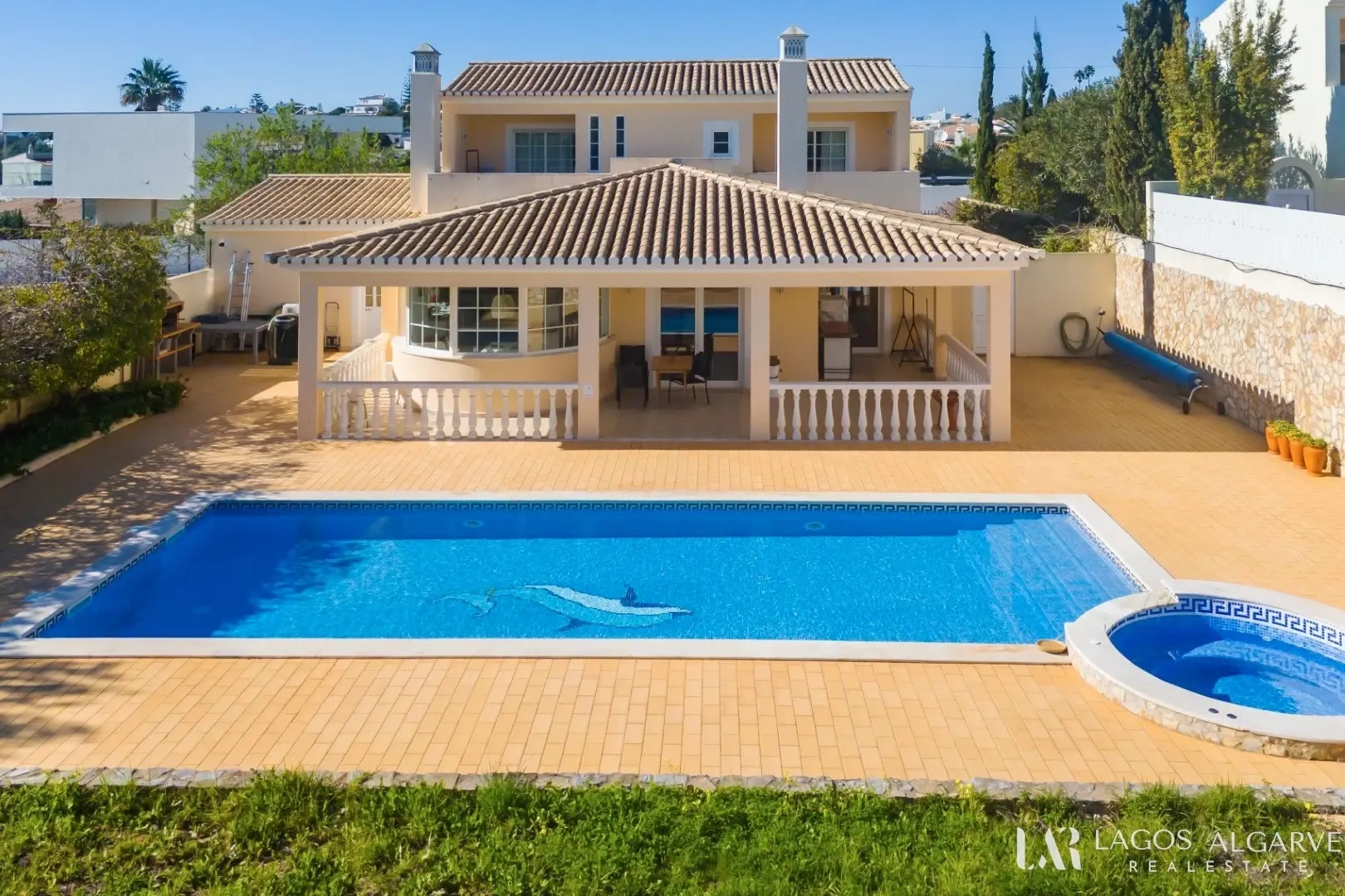 2 - verkoop huis praia da luz algarve portugal