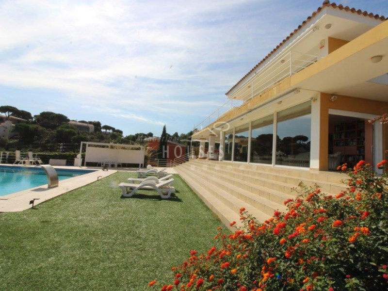 2 - house for sale in calonge catalonia spain