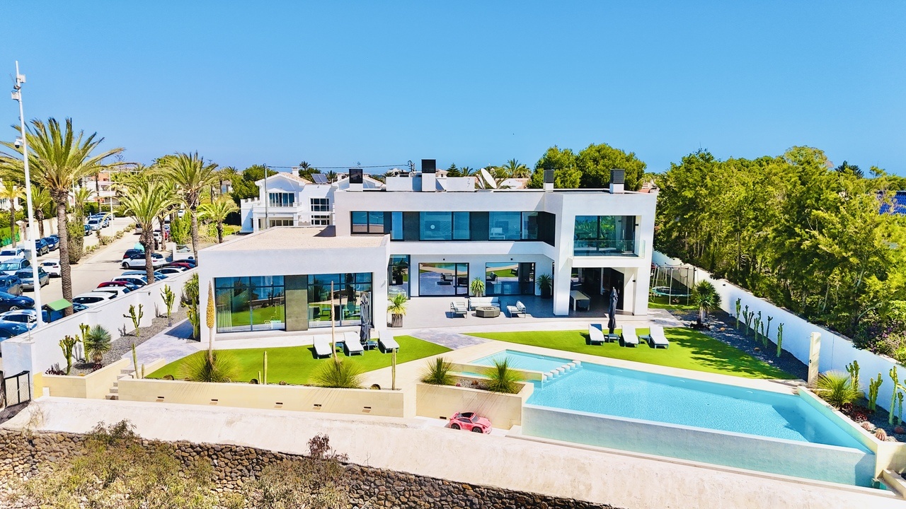 Maison pieds dans l'eau avec 4 chambres
