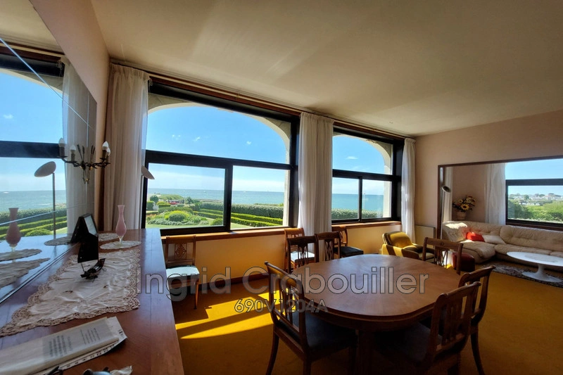 Apartamento vista al mar con 2 dormitorios