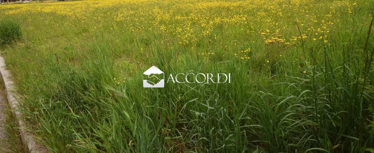 2 - plot of land for sale in giavera del montello veneto italy