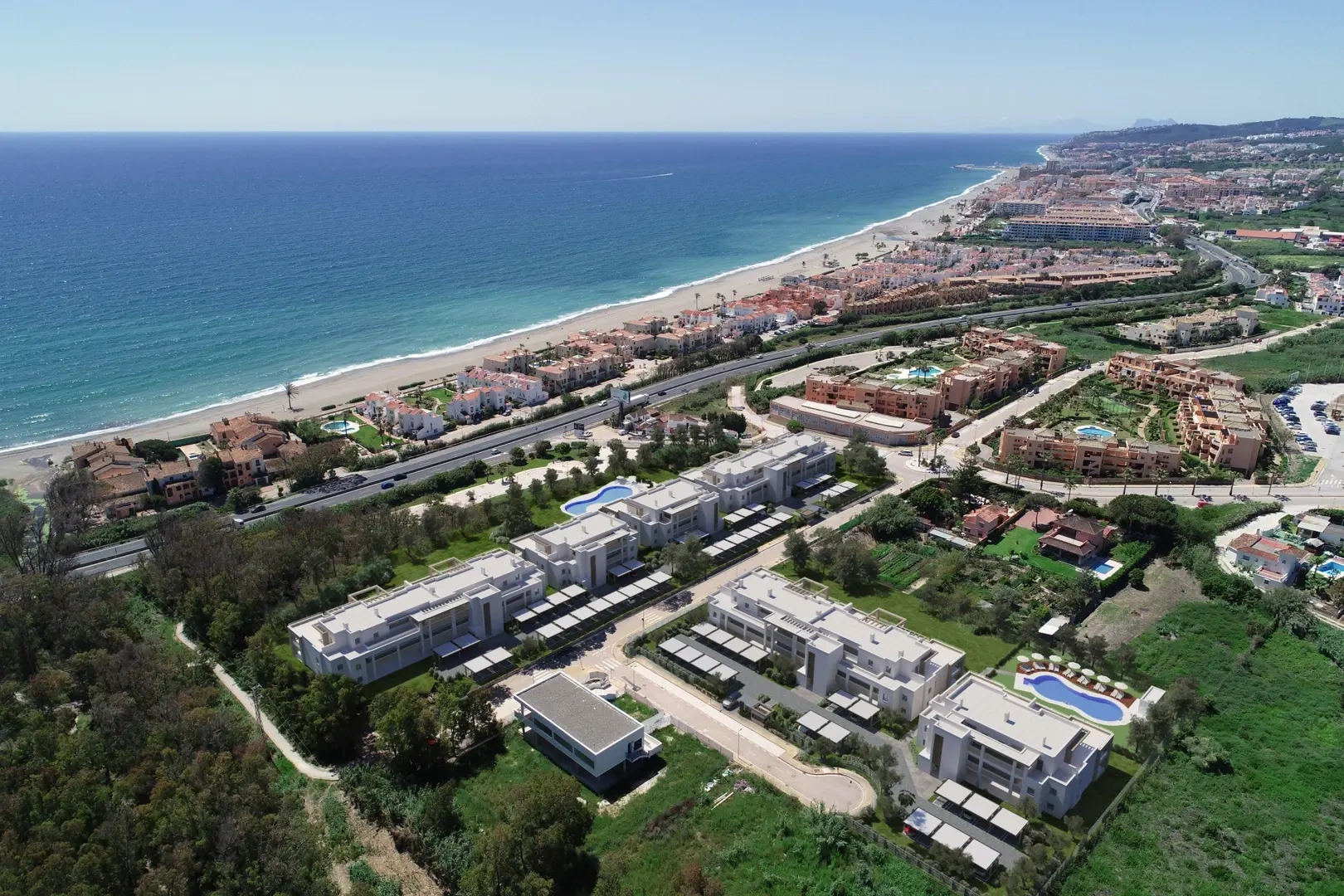 1 - venda apartamento a praia ao pé casares - costa del sol andaluzia espanha