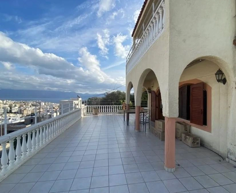 1 - verkoop huis uitzicht op zee agios nikolaos crete griekenland