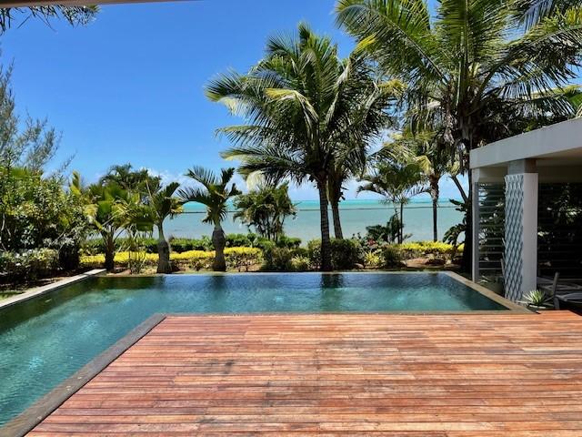 2 - vendita casa fronte mare roches noires rivière du rempart mauritius
