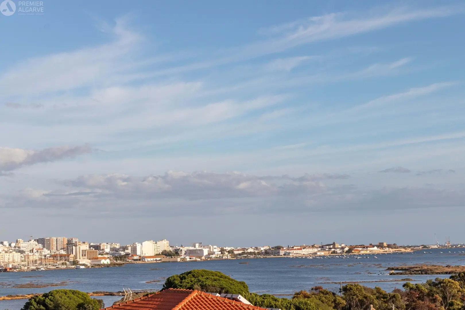 2 - verkoop appartement uitzicht op zee faro algarve portugal