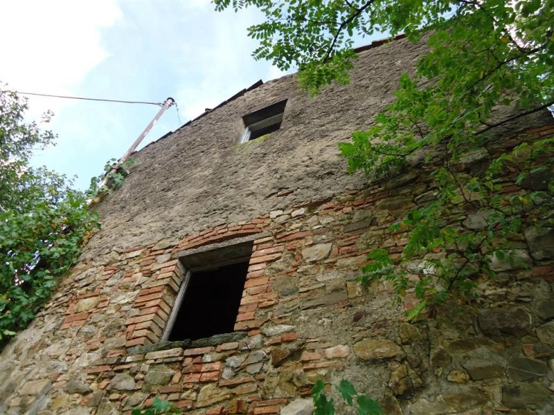 1 - venda terreno gambassi terme toscana itália