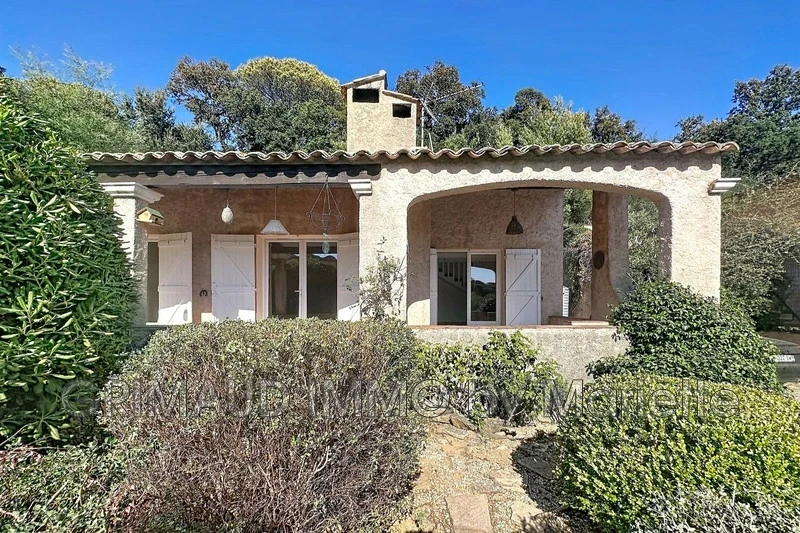 1 - venda casa grimaud var frança