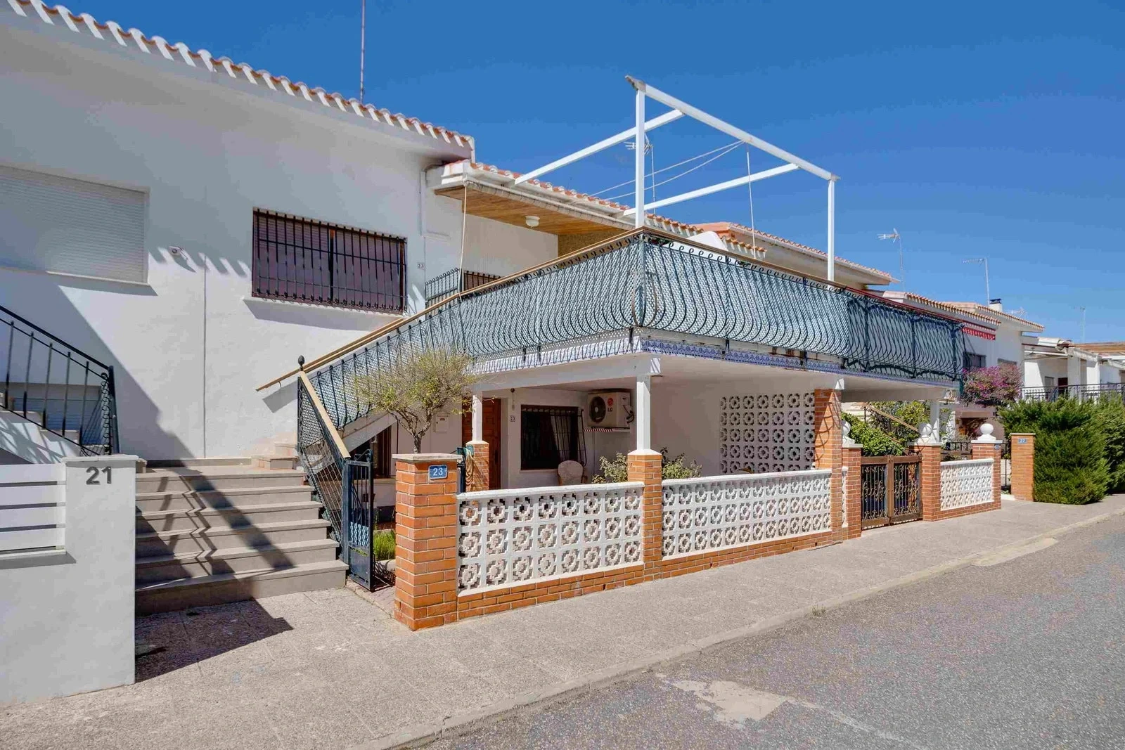 1 - beach walk house for sale in orihuela-costa valencian community spain