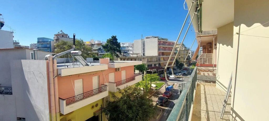 2 - verkoop appartement aan het water loutráki crete griekenland