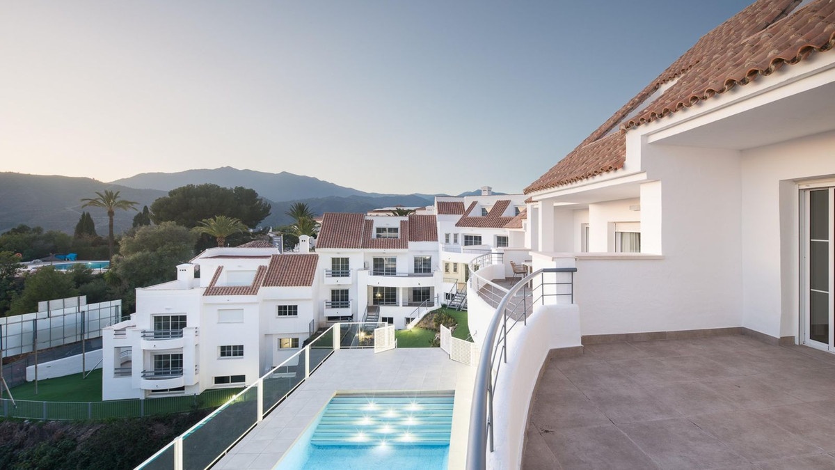 1 - sea view apartment for sale in istan andalusia spain
