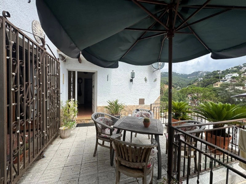 2 - house for sale in canyelles catalonia spain