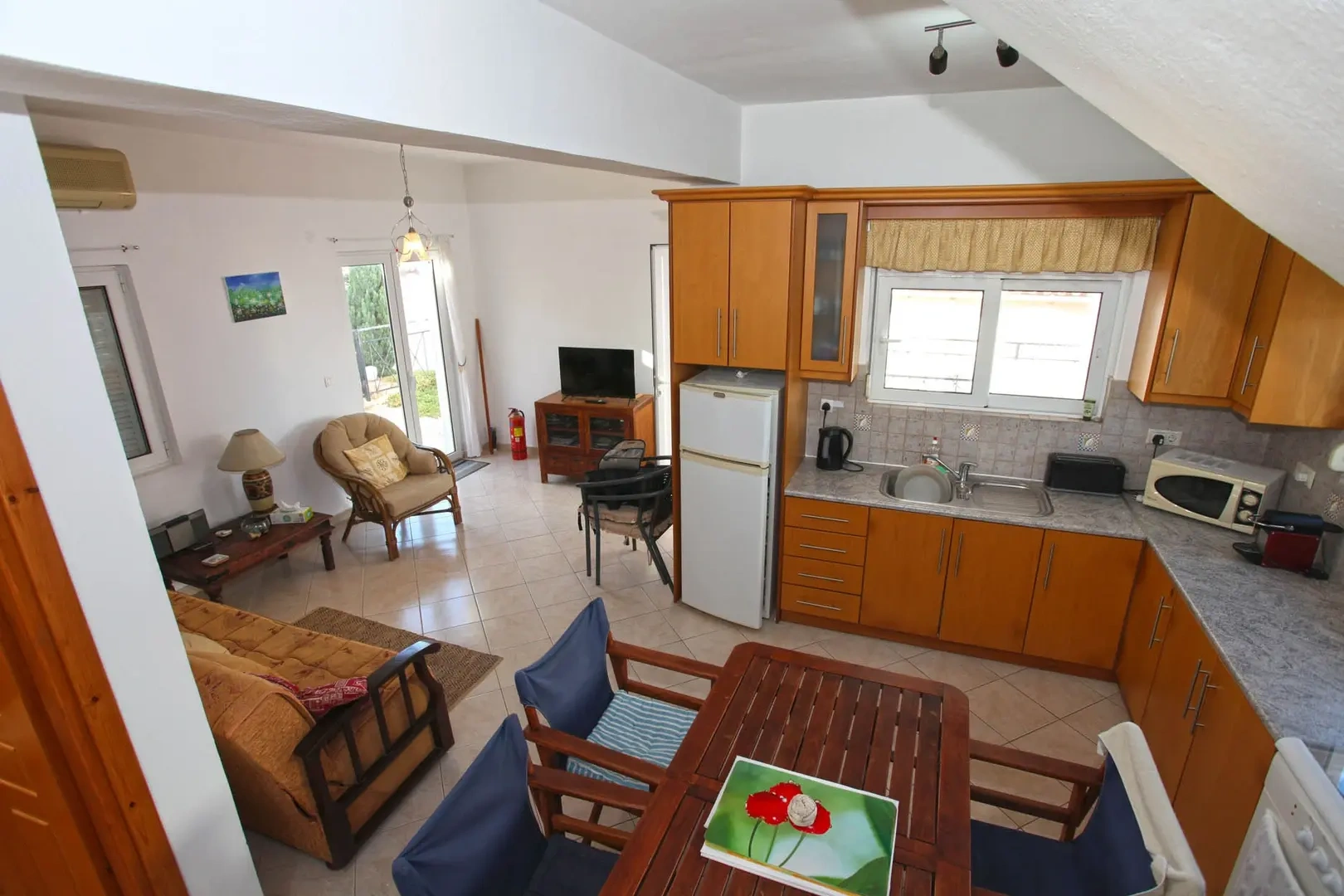 2 - house for sale in pláka crete greece