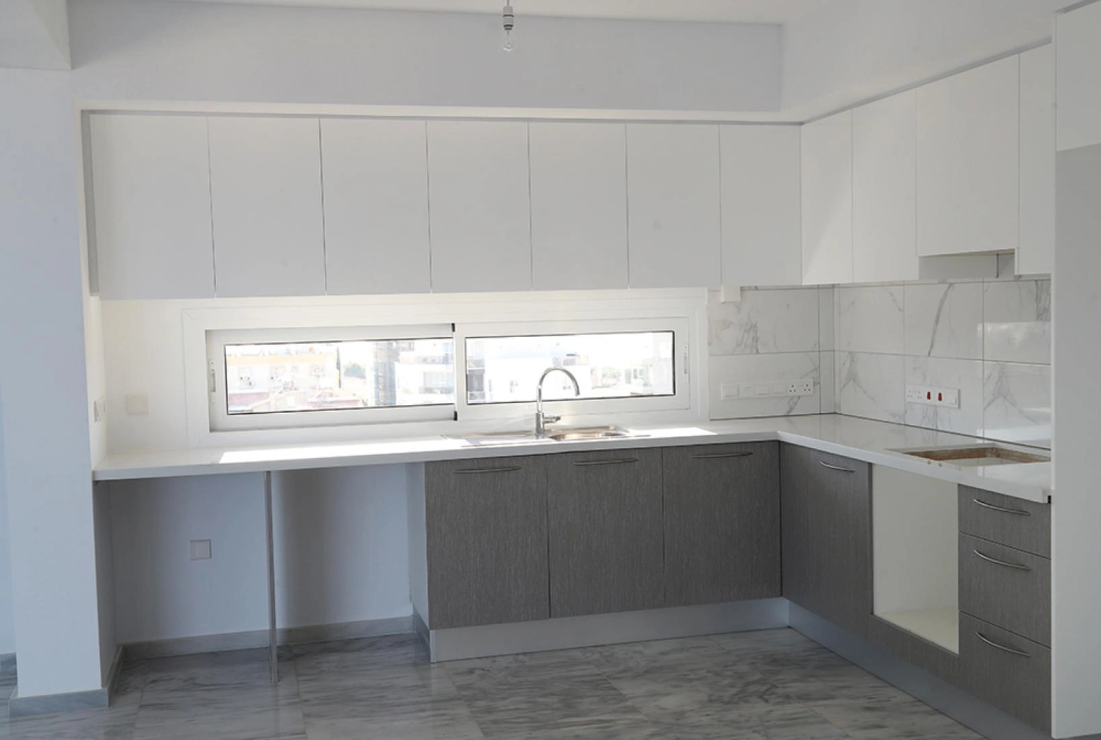 2 - vendita appartamento vista mare larnaca larnaca cipro